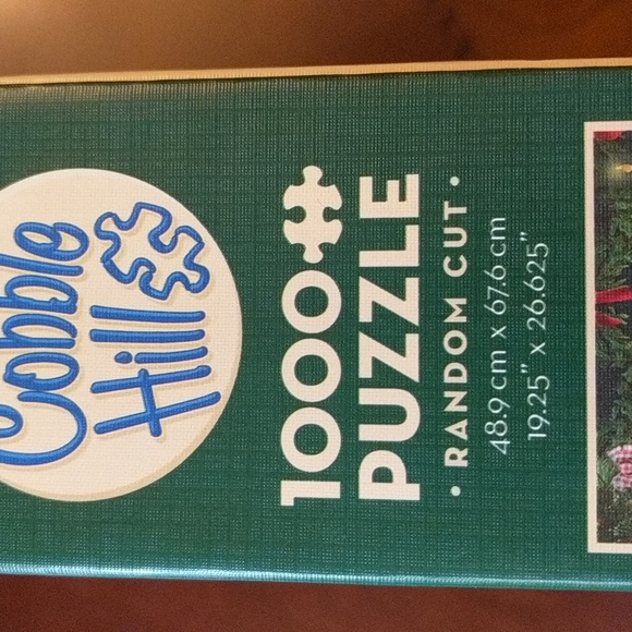 Christmas Kittens 1000 piece jigsaw puzzle by Cobble Hill - Picture 5 of 5